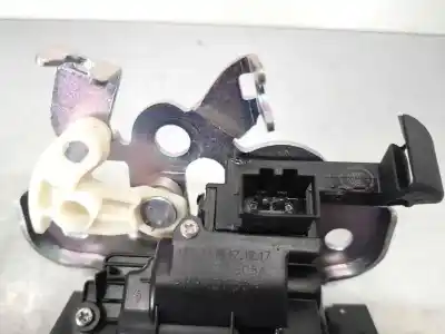Second-hand car spare part trunk lock for skoda rapid active oem iam references   