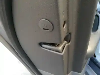 Автозапчастина б/у замок дверей заднього лівого для seat exeo st (3r5) 2.0 tdi посилання на oem iam 