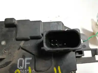 Peça sobressalente para automóvel em segunda mão fechadura da porta dianteira esquerda por opel astra h berlina 1.7 16v cdti referências oem iam 