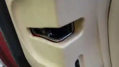 Peça sobressalente para automóvel em segunda mão fechadura da porta traseira esquerda por lexus is200 (ds2/is2) 220d referências oem iam 