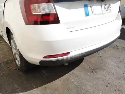Peça sobressalente para automóvel em segunda mão para choques traseiro por skoda rapid active referências oem iam   