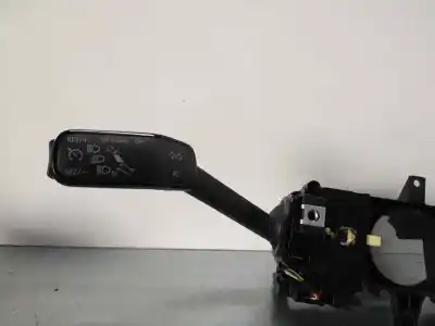 Pièce détachée automobile d'occasion commande de clignotants pour skoda rapid active références oem iam   