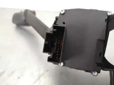 Pièce détachée automobile d'occasion commande de clignotants pour skoda rapid active références oem iam   