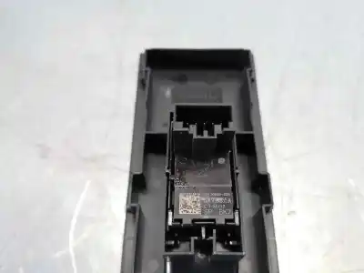 Second-hand car spare part right front power window switch for skoda rapid active oem iam references   