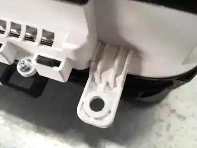 Peça sobressalente para automóvel em segunda mão quadrante por volvo v40 kinetic 122 cv / 90 kw referências oem iam   