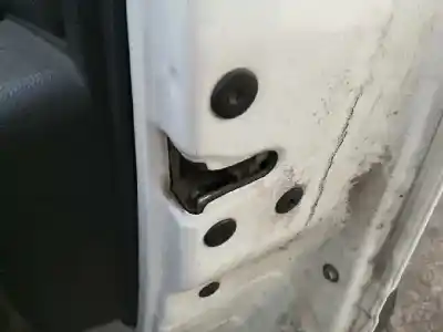 İkinci el araba yedek parçası sag ön kapi kilidi için dacia logan express ambiance oem iam referansları 
