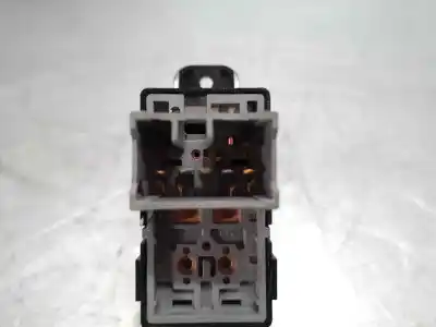 Автозапчасти б/у управление задними правыми стеклами за hyundai i20 ii (gb, ib) 1.2 ссылки oem iam 