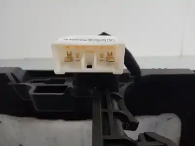 Pezzo di ricambio per auto di seconda mano bracciolo centrale per kia sportage iv (ql, qle) 1.6 gdi riferimenti oem iam 84611f1200