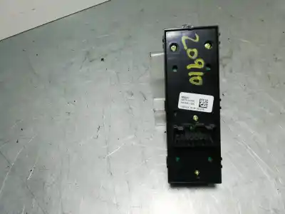 Second-hand car spare part left front power window switch for kia cee´d x-tech oem iam references 93670-a2000  49d490-1000