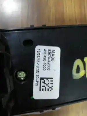 Second-hand car spare part left front power window switch for kia cee´d x-tech oem iam references 93670-a2000  49d490-1000