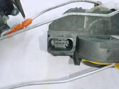 Tweedehands auto-onderdeel linker voordeur slot voor opel zafira tourer excellence oem iam-referenties 