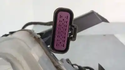 Pezzo di ricambio per auto di seconda mano fendinebbia sinistra per opel astra j lim. excellence riferimenti oem iam 13293618