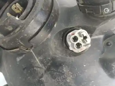 Peça sobressalente para automóvel em segunda mão farol / farolim esquerdo por toyota yaris active referências oem iam   