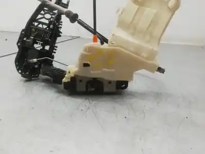 Piesă de schimb auto la mâna a doua încuietoare ușa fațã stânga pentru jeep renegade 2.0 m-jet referințe oem iam 40116025