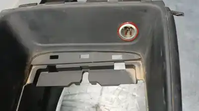 Автозапчастина б/у центральний подлокник для audi a3 (8v) attraction посилання на oem iam 8v1863241  