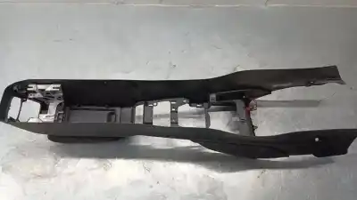 Автозапчастина б/у центральний подлокник для audi a3 (8v) attraction посилання на oem iam 8v1863241  