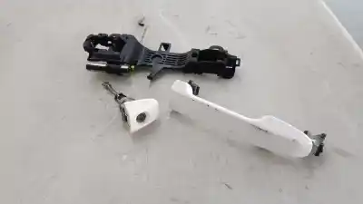 Peça sobressalente para automóvel em segunda mão puxador exterior dianteiro esquerdo por toyota yaris active referências oem iam 