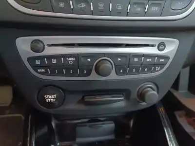 Pièce détachée automobile d'occasion SYSTÈME AUDIO / RADIOCD pour RENAULT MEGANE III BERLINA 5 P  Références OEM IAM 281159638R  