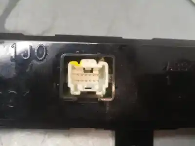 Second-hand car spare part multifunction display for mazda 5 (cw) active oem iam references c291611j0