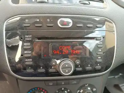 İkinci el araba yedek parçası SES SISTEMI / RADYO CD için FIAT PUNTO (199)  OEM IAM referansları 7355539210  