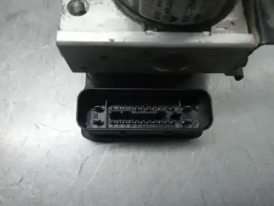 Second-hand car spare part abs for renault twingo authentique oem iam references 8201040536