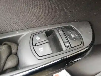Peça sobressalente para automóvel em segunda mão botão / interruptor elevador vidro dianteiro esquerdo por opel corsa e selective referências oem iam 