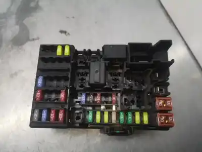 Second-hand car spare part fuse box unit for opel adam rocks ecoflex oem iam references 280z4010f  