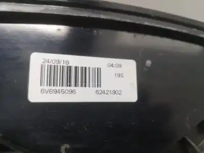 Автозапчасти б/у правый задний фонарь за skoda fabia combi 1.0 tsi ссылки oem iam 6v6945096  