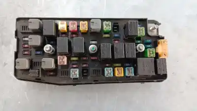 Second-hand car spare part fuse box unit for chevrolet captiva 2.2 vcdi lt 2wd 163 cv / 120 kw oem iam references   