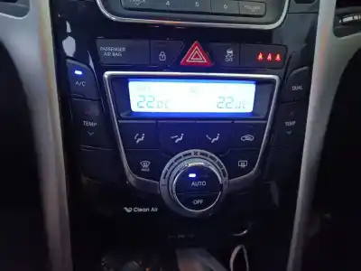 Автозапчастина б/у контроль опалення / кондиціонації для hyundai i30 ranchera familiar (gd) 1.4 crdi посилання на oem iam 97250a6521