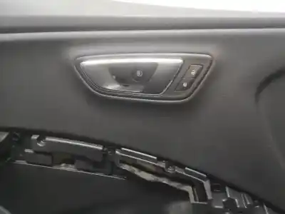 Peça sobressalente para automóvel em segunda mão forra / revestimento da porta dianteira esquerda por seat leon (5f1) i-tech referências oem iam 