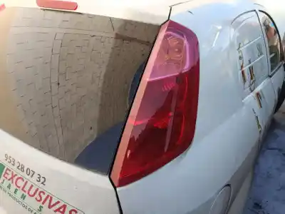 Pezzo di ricambio per auto di seconda mano lampada posteriore sinistra per fiat punto (evo) (199) dynamic riferimenti oem iam 