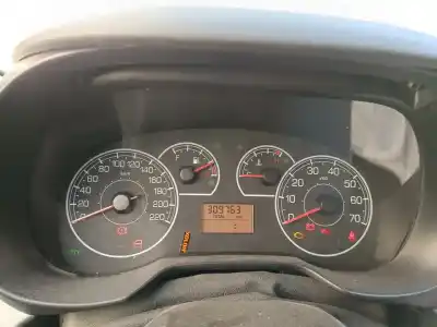 Pezzo di ricambio per auto di seconda mano pannello degli strumenti per fiat punto (evo) (199) dynamic riferimenti oem iam 