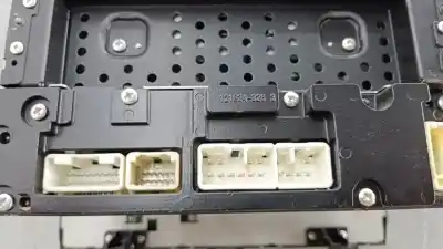 Автозапчастина б/у аудіо система / радіо cd для toyota prius (nhw30) plug-in hybrid advance посилання на oem iam 8612047331  