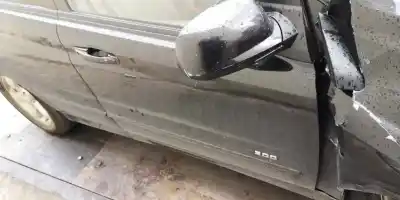 Peça sobressalente para automóvel em segunda mão porta dianteira direita por ssangyong kyron 200 xdi limited referências oem iam 