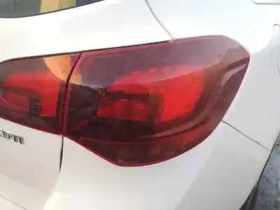 Автозапчастина б/у правий ліхтар для opel astra j sports tourer (p10) 1.7 cdti (35) посилання на oem iam 13314051