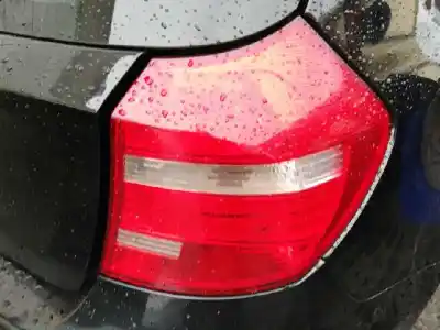 Peça sobressalente para automóvel em segunda mão farolim traseiro direito por bmw serie 1 berlina (e81/e87) 116d referências oem iam 716435605