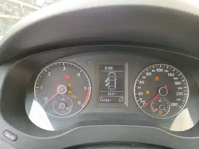Автозапчасти б/у приборная доска за volkswagen jetta (162) advance bluemotion ссылки oem iam 5c6920872a