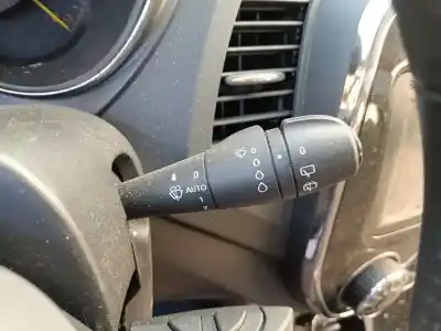 Peça sobressalente para automóvel em segunda mão comutador de piscas  por renault captur life referências oem iam 255675887r