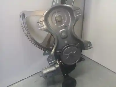 Peça sobressalente para automóvel em segunda mão elevador de vidros dianteiro direito por toyota yaris active referências oem iam 85710-0d100