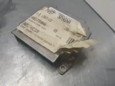 Pezzo di ricambio per auto di seconda mano centralina airbag per fiat bravo (198) 1.9 16v dynamic multijet riferimenti oem iam 517462320  