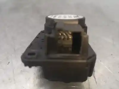 Peça sobressalente para automóvel em segunda mão MOTOR DE ABERTURA DA COMPORTA DE SOFAGEM por CITROEN C3 AIRCROSS  Referências OEM IAM Z5509001  