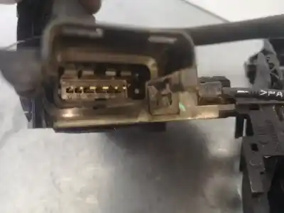 İkinci el araba yedek parçası ARKA SAG KAPI KILIDI için RENAULT LATITUDE  OEM IAM referansları 825020013R  