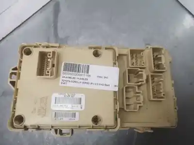 Peça sobressalente para automóvel em segunda mão caixa de fusíveis e relés por toyota corolla verso (r1) 2.2 d-4d sport referências oem iam 892210f010