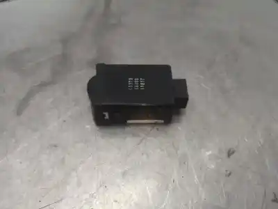 Peça sobressalente para automóvel em segunda mão trocar por hyundai trajet (fo) 2.0 crdi gls referências oem iam 933703a000