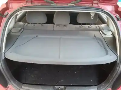 Peça sobressalente para automóvel em segunda mão chapeleira por kia cerato 2.0 ex familiar referências oem iam 