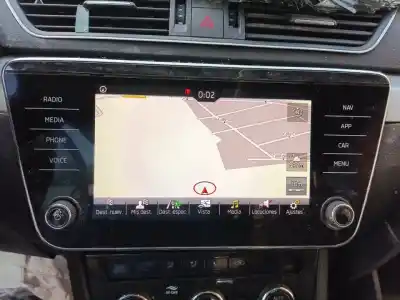 Автозапчасти б/у gps-навигационная система за skoda superb (3v3) active ссылки oem iam a2c39555802  