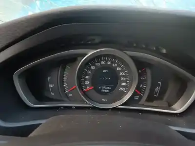 Peça sobressalente para automóvel em segunda mão quadrante por volvo v40 kinetic referências oem iam 