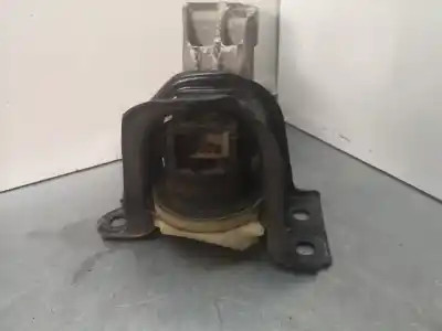 Second-hand car spare part engine support for renault modus luxe privilege 80 cv / 59 kw oem iam references 112104344  