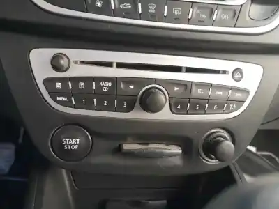 Second-hand car spare part audio system / radio cd for renault megane iii coupe color edition 110 cv / 81 kw oem iam references 281150743r